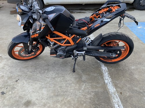 PLASTIC FAIRING WRECKING BIKE KTM 390 