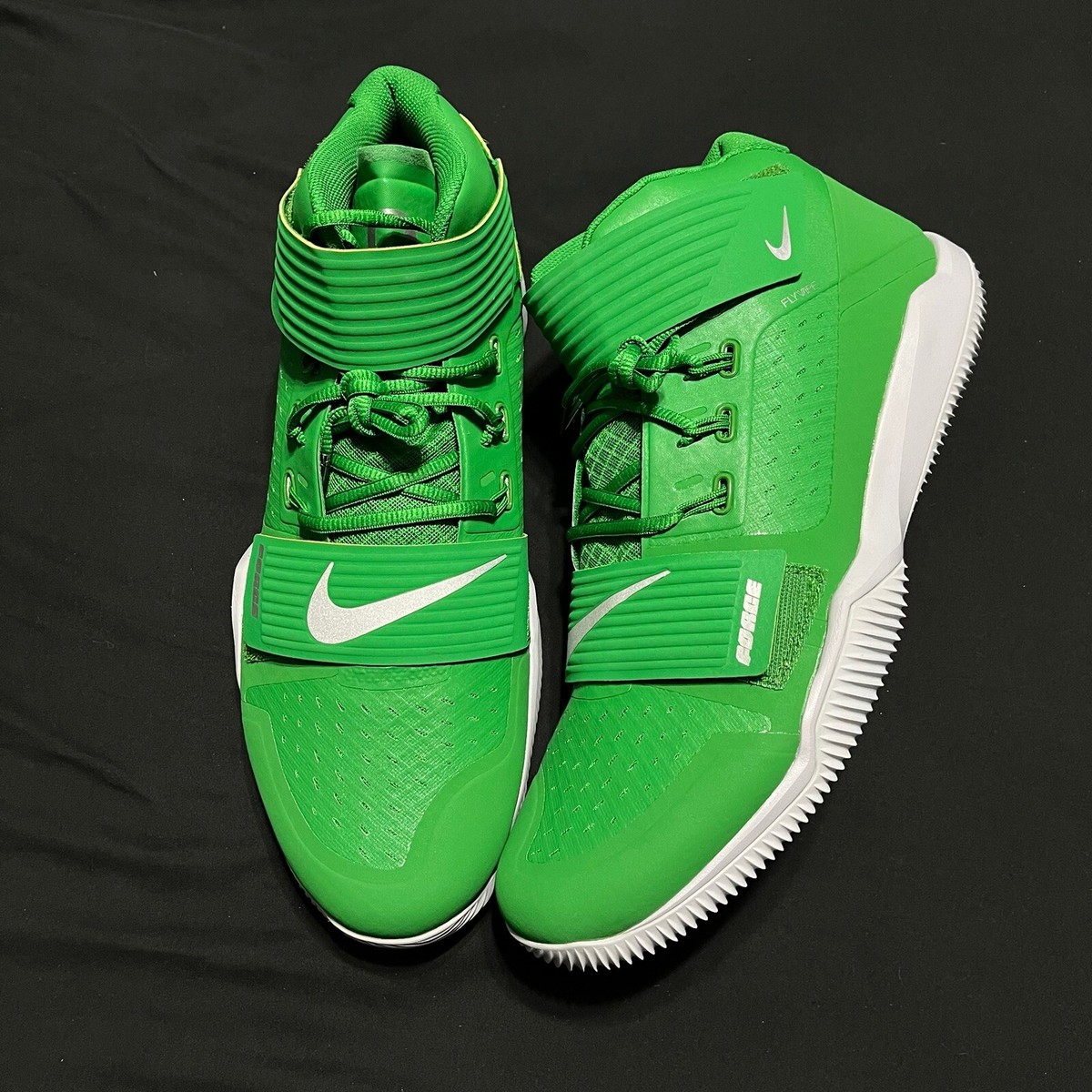 Men’s Nike Oregon Ducks PE Alpha Menace Mid Turf Football Cleats Shoes Green Nike Alpha Menace Elite 3 Oregon Ducks PE Green Football  main image 4