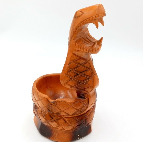 Cobra Snake Carved Wood Ashtray Vintage Wooden Carving Art Conversation Piece - 第 8/10 張圖片