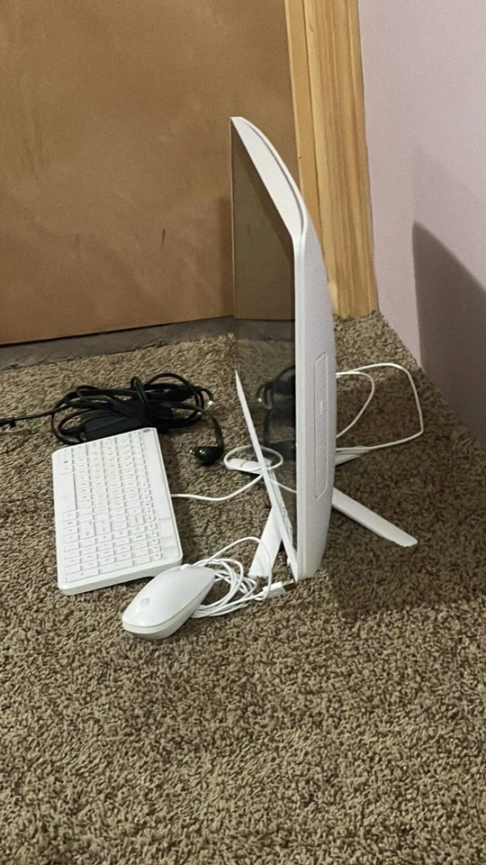 HP 22-b013w All-in-One PC, Full HD IPS Touch Dis, 4GB Memory 1TB HD - Openbox - Image 2 of 4