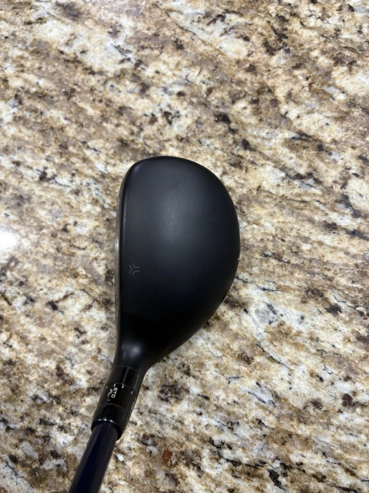 Srixon ZXi 4 Hybrid 22 Deg Graphite Ventus Blue TR 8-S Stiff Right-Hand  - Image 2 of 4