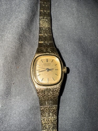 Seiko Watch Women 17mm Gold Dial Gold Tone Rectangle 7321-5399 New Battery