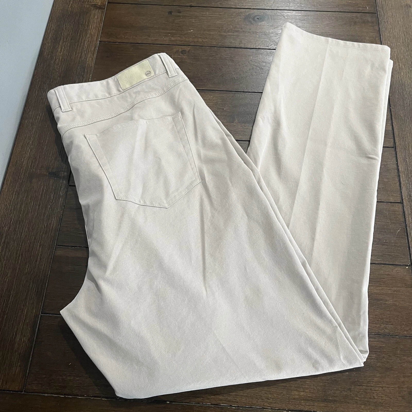 Peter Millar Pants Mens 39x32 Beige Chinos 5 Pocket Performance Crown Sport Golf