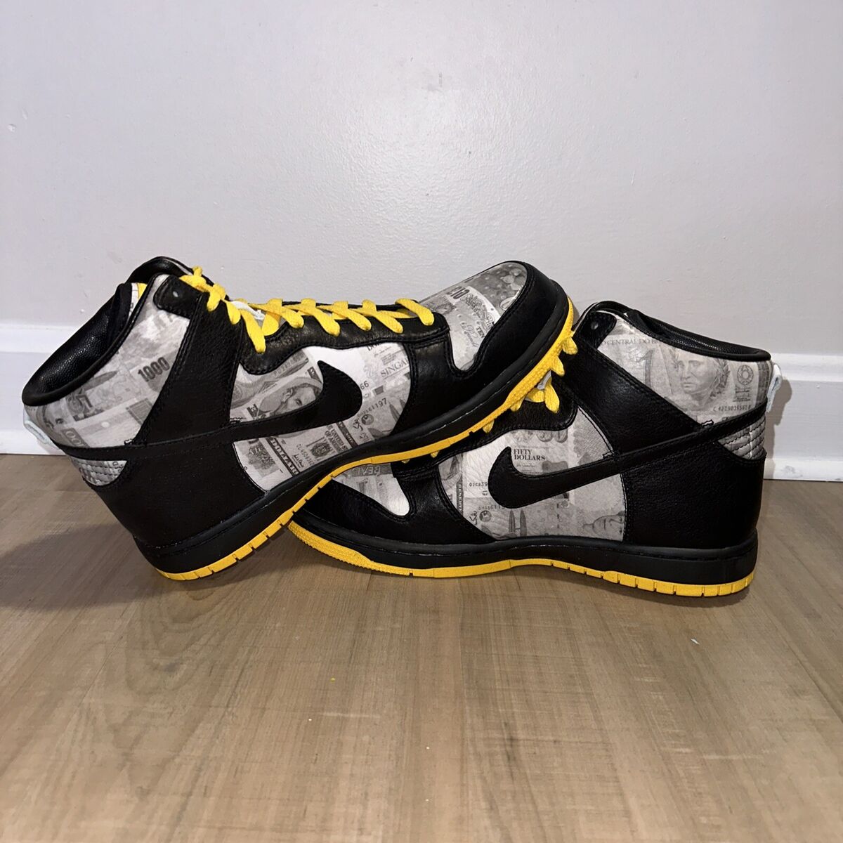 Size 9.5 - Nike Dunk High Supreme TZ LAF - Livestrong - FLOM Size 9.5 - Nike Dunk High Supreme TZ LAF - Livestrong - FLOM