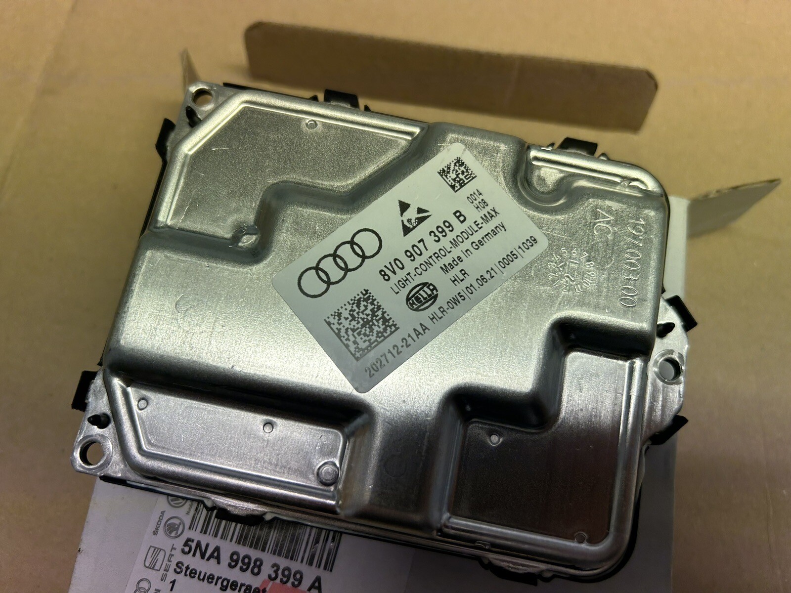 Genuine Audi A3 8V VW Golf MK7.5 Headlight Ballast LED Module NEW 8V0