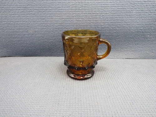 Anchor Hocking Glass Fire King Kimberly Brown Mug 3 3/4"