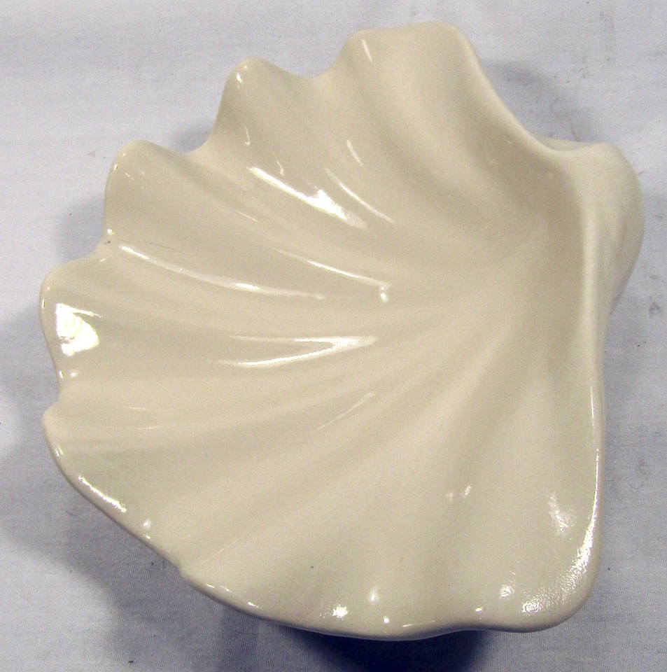 Pottery Clam Shell Bowl Dish Ceramic Studio Art 6.5 x 24.5 x 20 cm - image 4 of 4