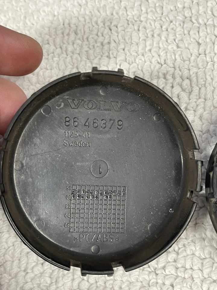 Juego4 tapacubos tapa central Volvo XC90 XC70 V70 V50 V40 S80 S60 1998-2010 86 46379 Foto 4 de 4