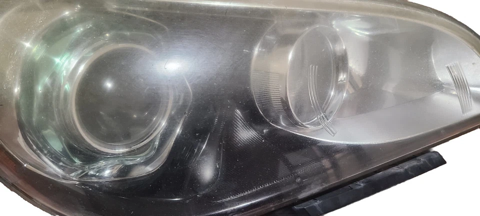 Faros delanteros izquierdo y derecho Infiniti M37s 2012 usados Foto 3 de 4