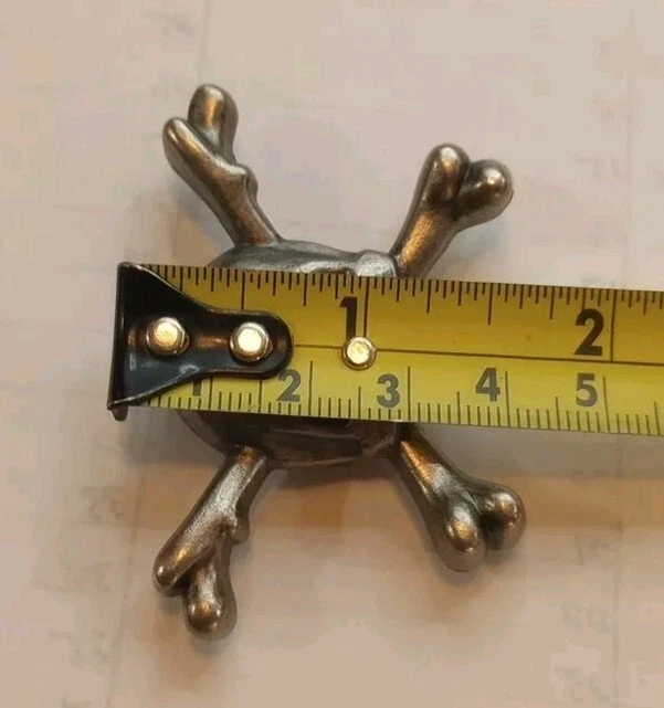 Solid Pewter Cross Bones & Skull Pendant ~ HATS • JACKETS • VEST • HALLOWEEN - Image 4 of 4