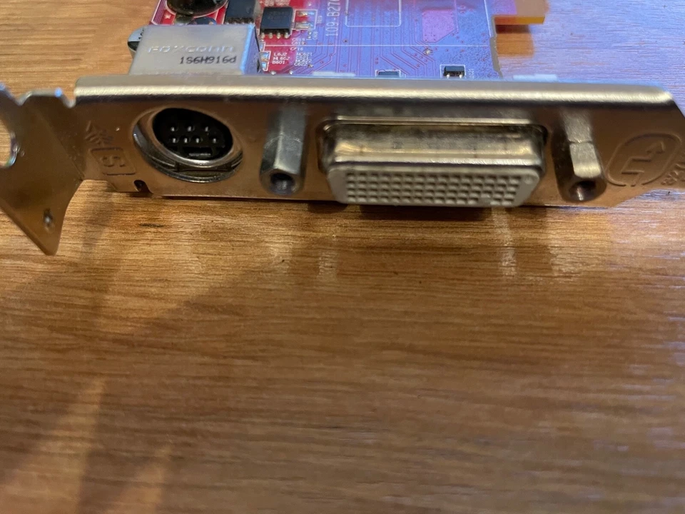 Low Profile - SFF - S-Video Analog Out - AMD ATI Radeon HD 3450 256MB - PCI-E - Image 3 of 3