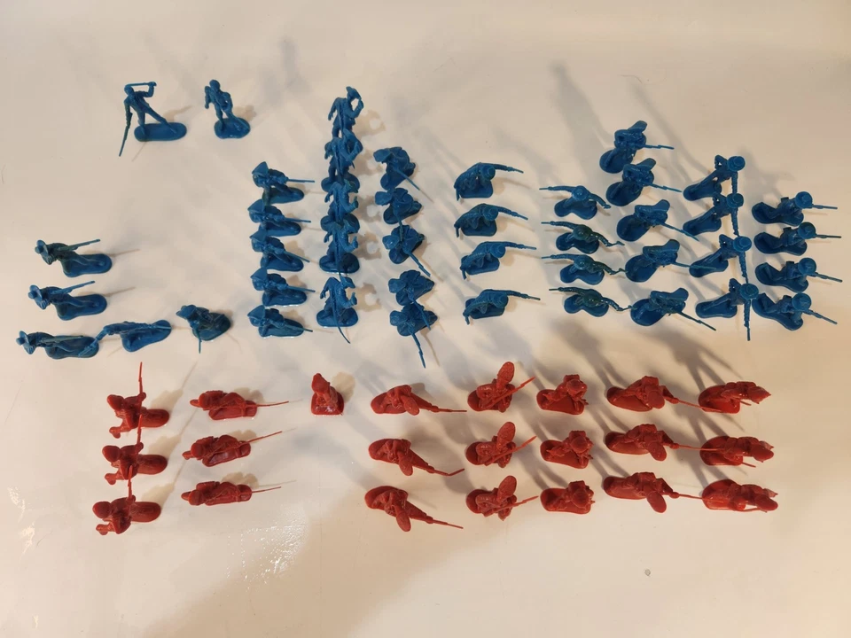 批量 78 件 BMC 原装 2 英寸 塑料印第安土著士兵 棕褐色 Ted 蓝色 — 第 3/4 张图片