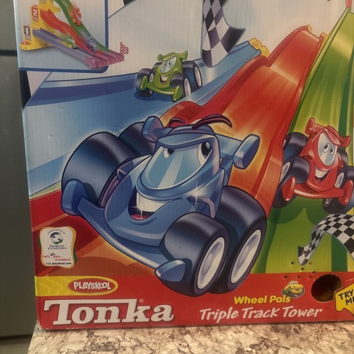Vintage 2006 Playskool Tonka Wheel Pals Triple Track Race Tower W/Cars BRAND NEW