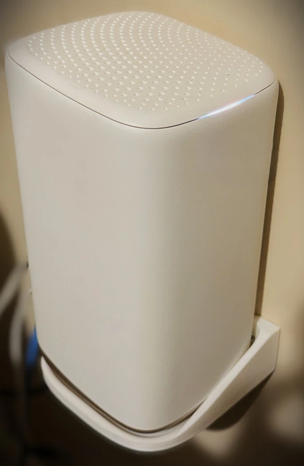 Xfinity XB8 Comcast router modem WALL MOUNT - Image 2 of 4