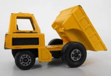 1978 Matchbox Superfast #26 SITE DUMPER Construction Truck Lesney England Yellow
