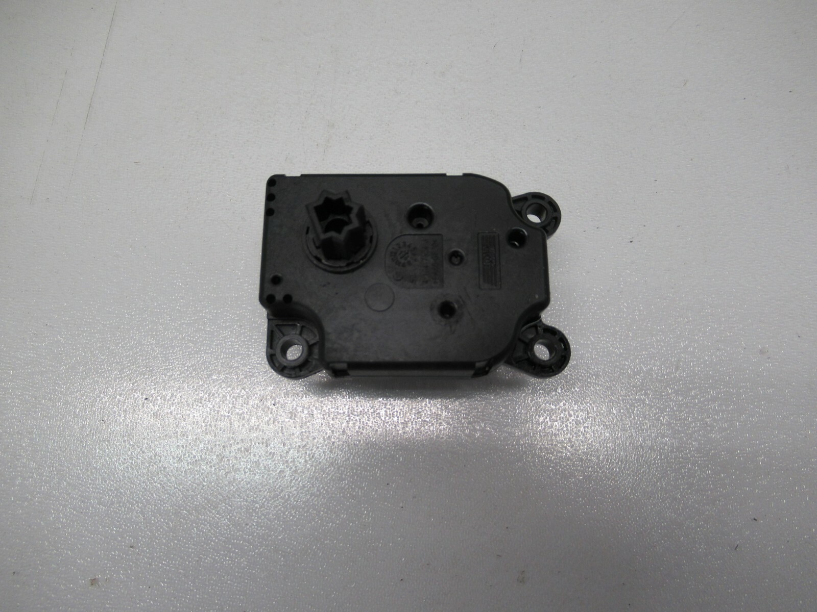 Picture 2 of 6