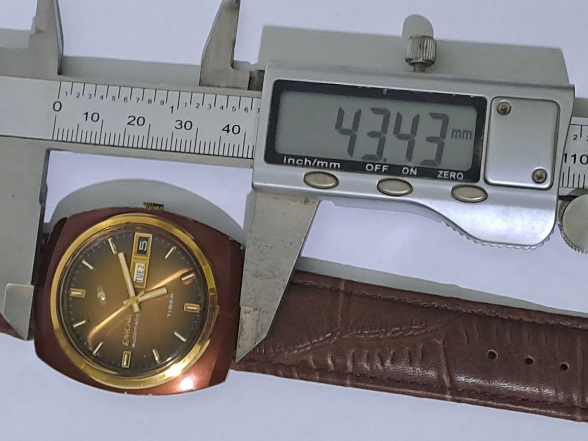 RARE ENICAR TIGER OCEAN 167.01.39 AUTOMATIC VINTAGE DAY DATE SWISS