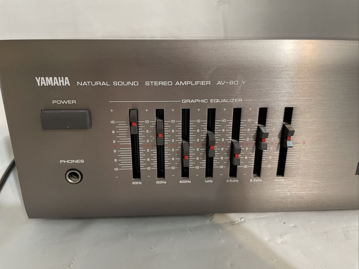 Yamaha natural sound Amplifier AV-80 Y. Silver 180 Watts Yamaha natural sound Amplifier AV-80 Y. Silver 180 Watts