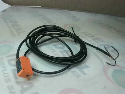IFM IS5002 Inductive Proximity Switch IS-3002-APOG-New No Box