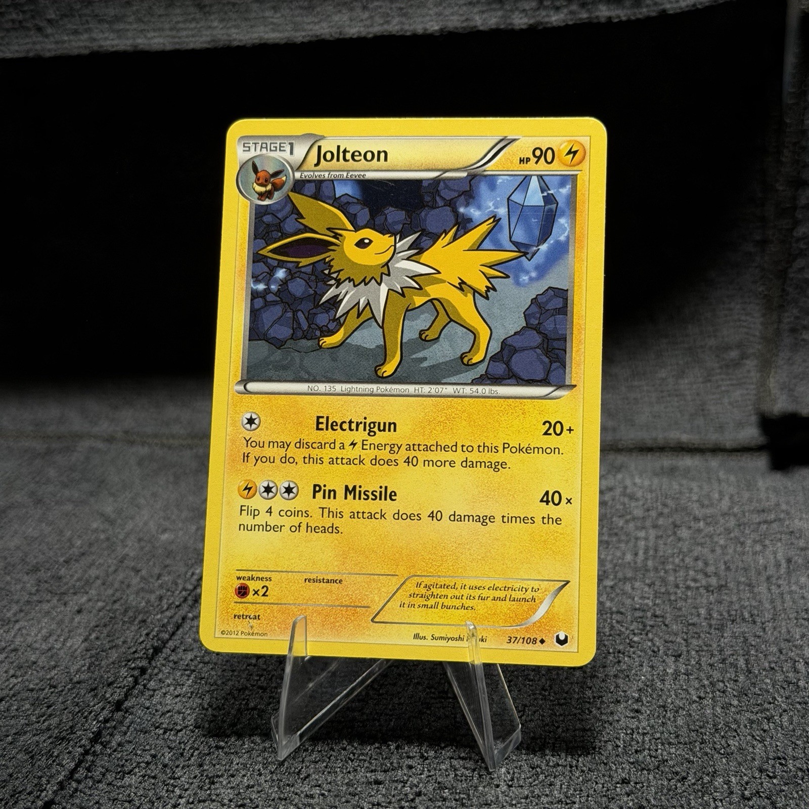 Jolteon 37/108 Dark Explorers Regular (LP) | BUY 4 SAVE 15%