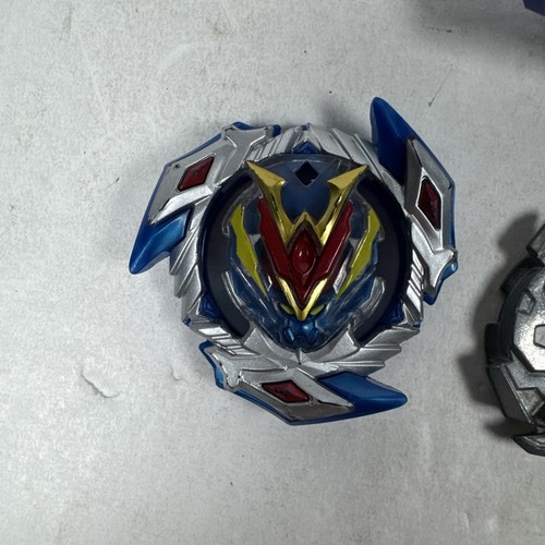 Amortiguador Beyblade Burst Turbo Sling Hasbro Wonder Valtryek V4 E3629 con lanzador - Imagen 2 de 10