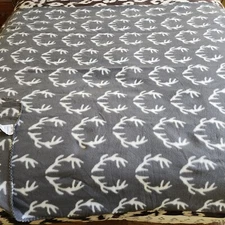  Essential Home Fleece Blanket Grey/White New. Antlers 
