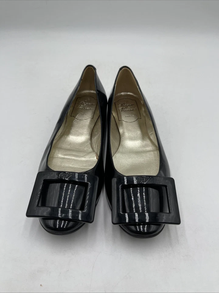 Roger Vivier Gommettine Black Patent Leather Round Toe Ballerina Flats Womens 35 - Image 2 of 4