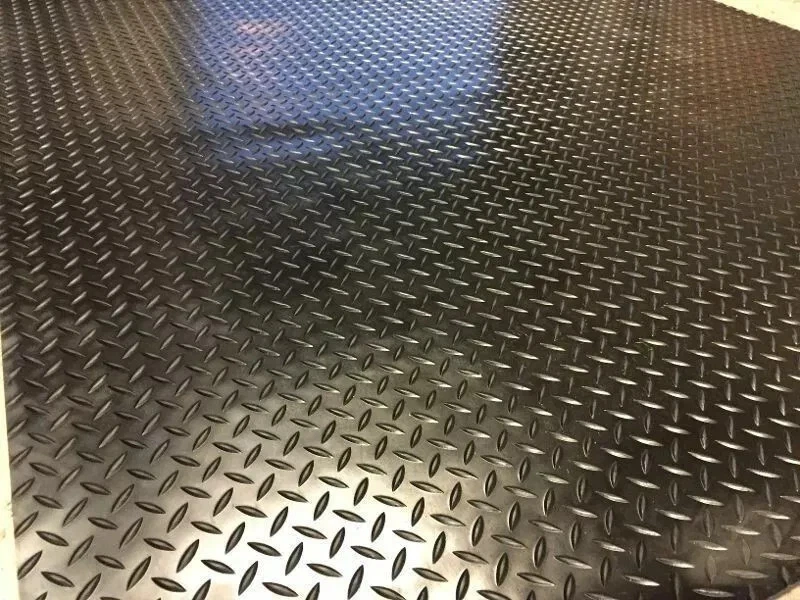 3MM Rubber Flooring Matting Heavy Duty Mat Anti Slip Garage Checker 1.5M wide - Image 4 of 4