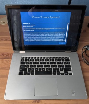 Dell Inspiron 15 P55F Laptop 15.6'' Touchscreen i5-5200U CPU 8 GB RAM Windows 10