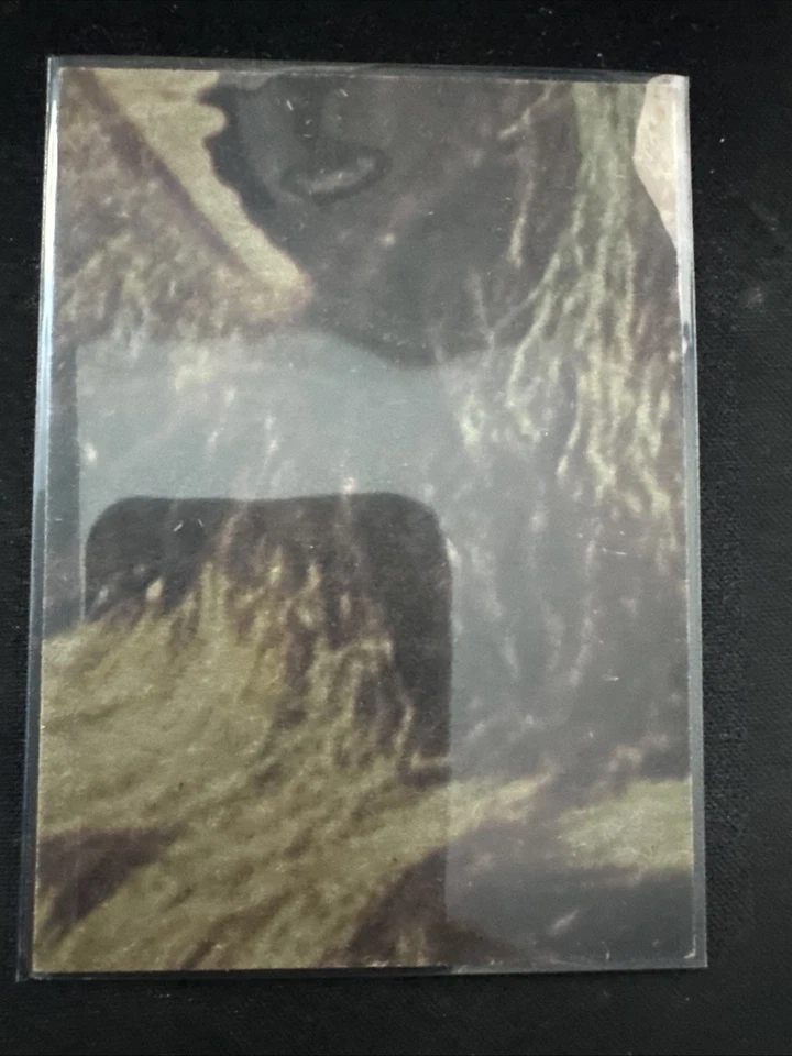 1977 Topps Star Wars #105 Imperial soldiers burn through the starship! - Image 2 of 2