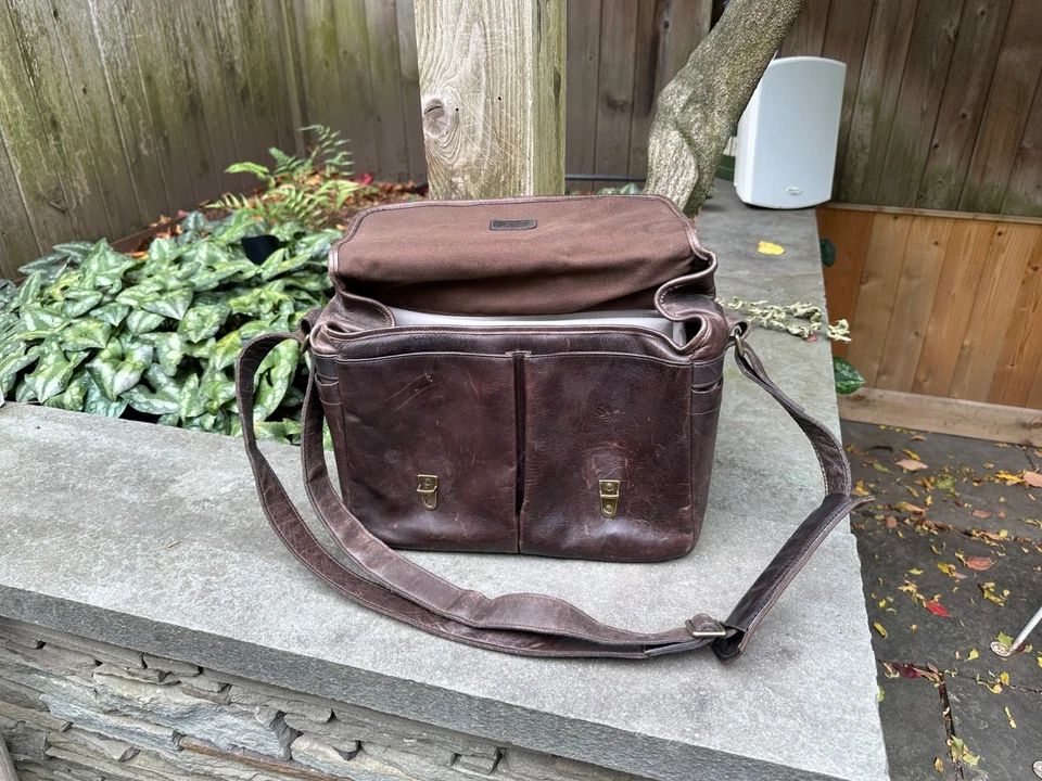 Bolso para cámara ONA The Brixton - Cuero coñac antiguo - ligeramente usado Foto 2 de 4
