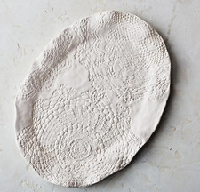 FRONTGATE EXCLUSIVE Lace Dinnerware Oval Serving Plat - NEW IN ORIGINAL BOX