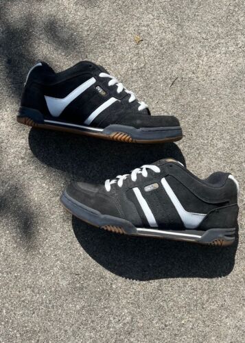 Vintage DVS Berra 4 - Navy/Grey - Size 10.5 Men- Navy White Skate Shoes