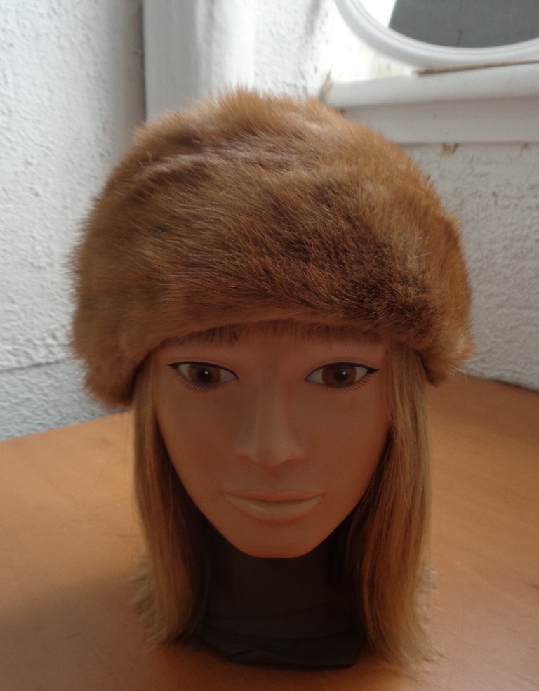 MINT CANADIAN PASTEL MINK FUR HAT CAP WOMEN WOMAN SIZE ALL  display picture 1