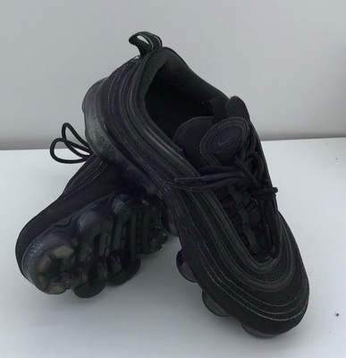air max 97 vapormax triple black