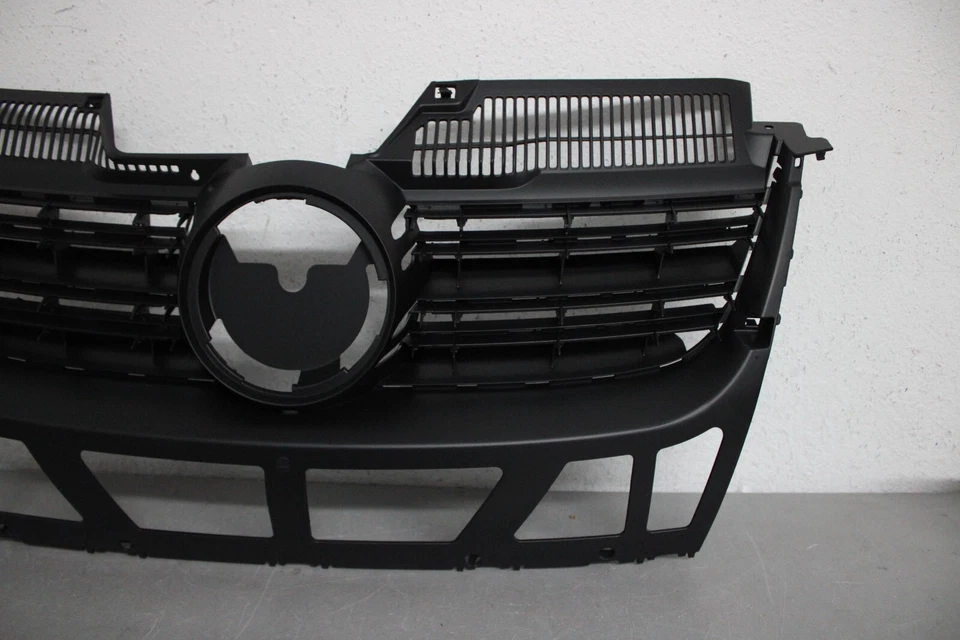 2005 2006 2007 2008 2009 2010 VOLKSWAGEN JETTA FRONT GRILLE Foto 4 de 4