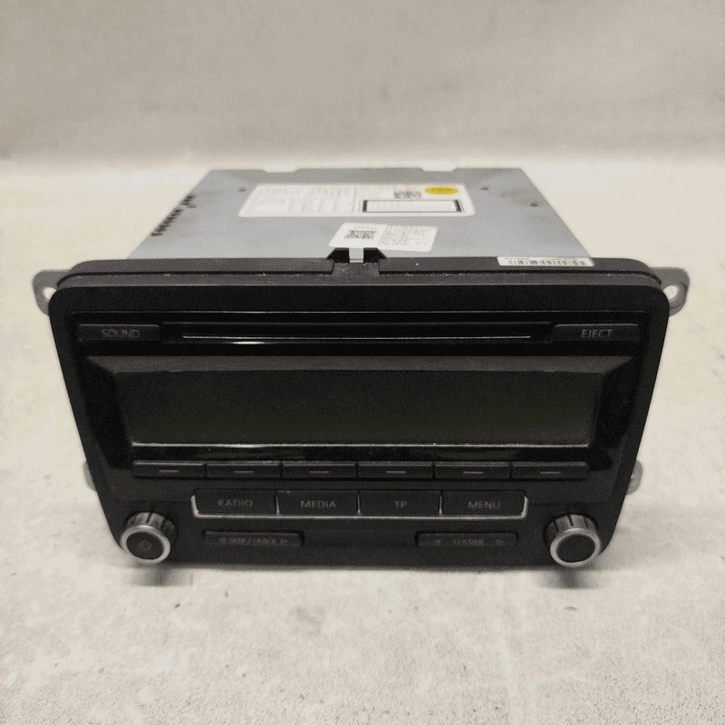 VW-1K0 035 186 AA Autoradio VOLKSWAGEN GOLF (5K/AJ) 2.0 TDI DPF (81Kw) Ber.