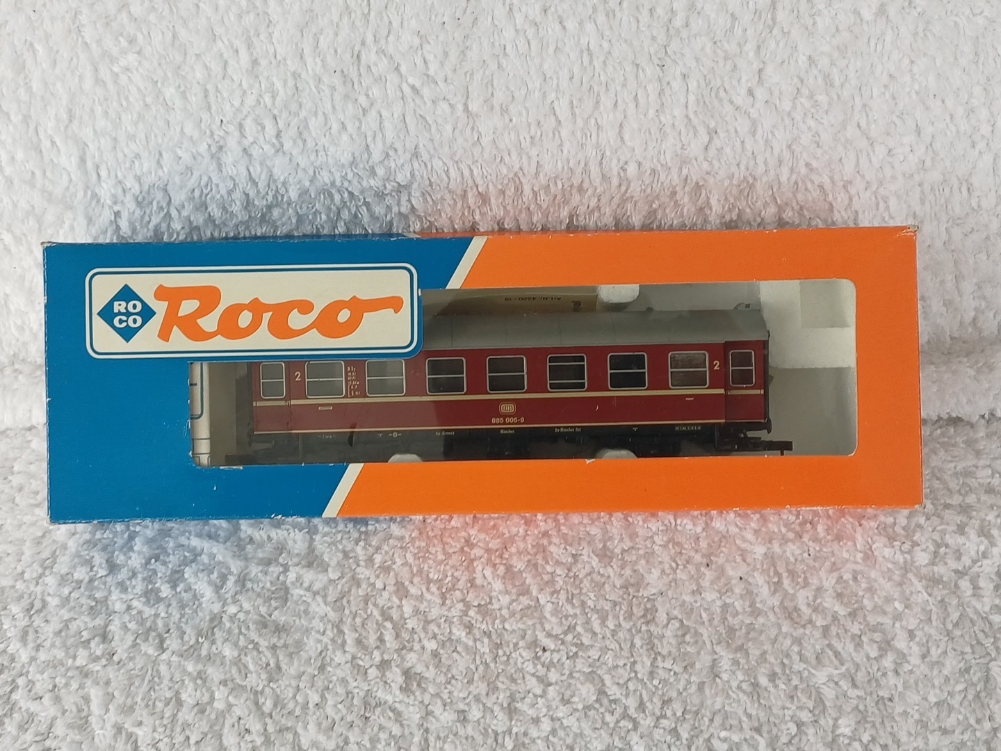 Roco HO Gauge 44250 DB 6 Wheel 2nd Class Intermediate Conversion Coach 005-9
