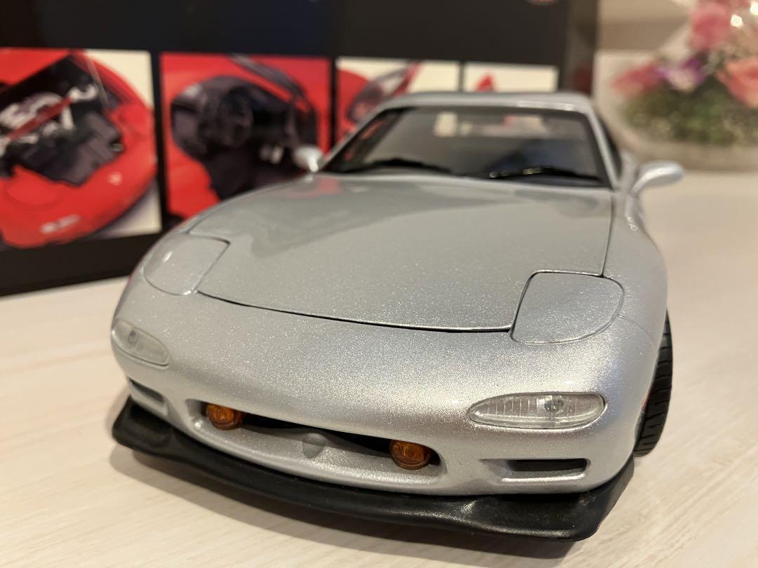 1/18 京商KYOSHO MAZDA FD3S RX-7シルバー大型 Amazon | 京商 マツダ RX-7 FD3S 1/18 ミニカー シルバー