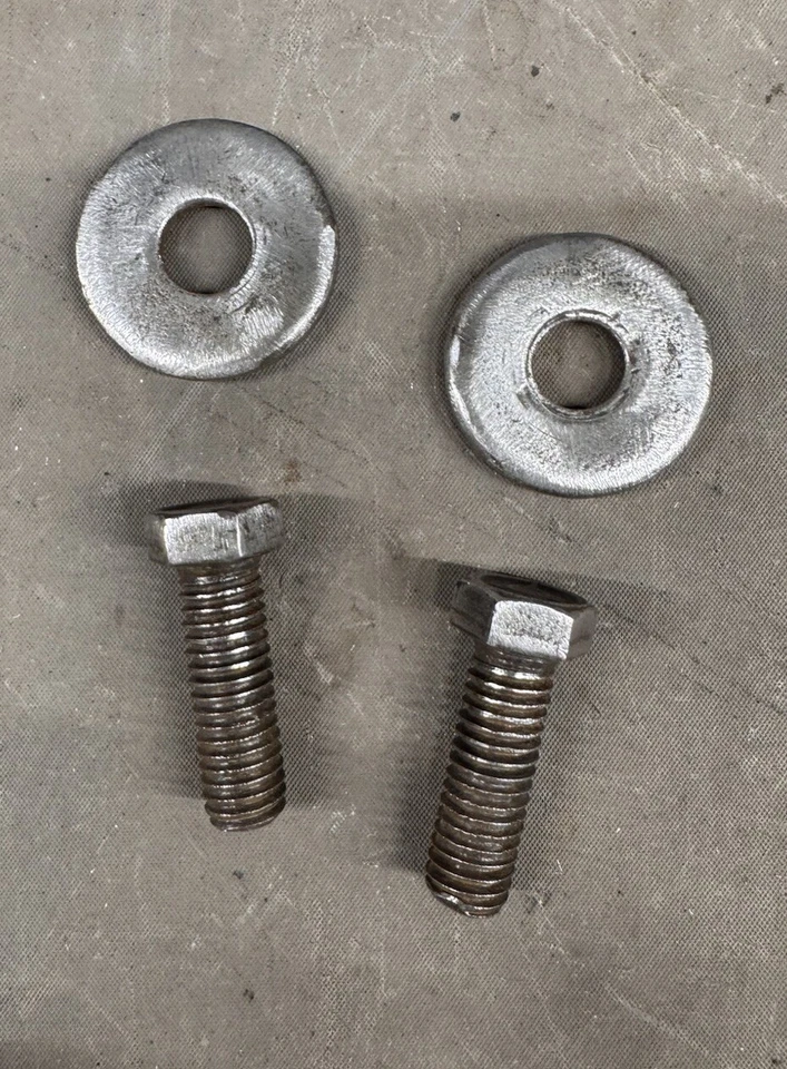 Болты крепления поперечного сечения коробки передач Powerglide TH350 Chevelle Impala GTO 442 GS - Изображение 4 из 4