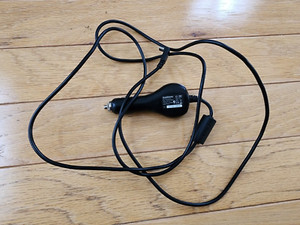 Genuine Garmin Nuvi 320-00239-22 GPS Mini-USB Vehicle Car Charger adapter