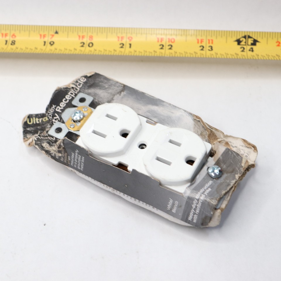 Ultra Pro Heavy-Duty Receptacle Wall Outlet Self-Grounding Clip 3 Prong ...