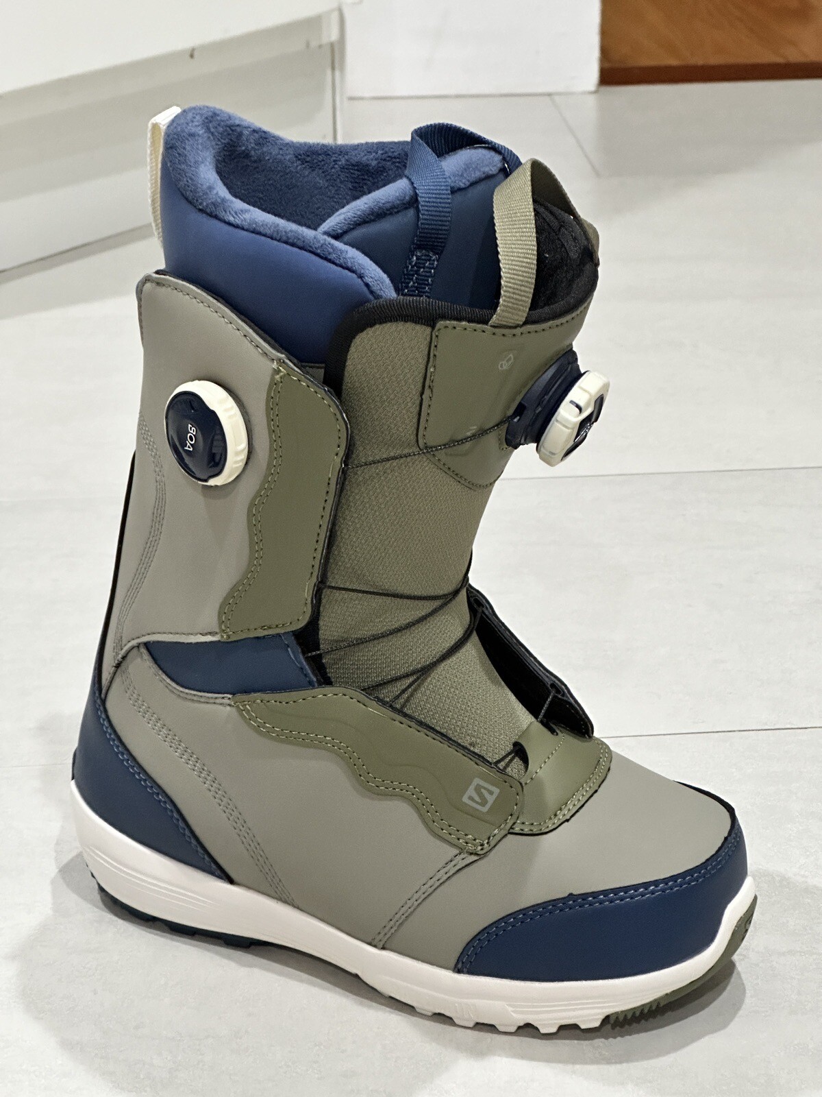 Stivali da snowboard Salomon Ivy Boa SJ nuovissimi in scatola