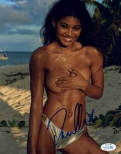 Danielle Herrington Signed Autograph 8x10 Photo SI Swimsuit Model ACOA COA