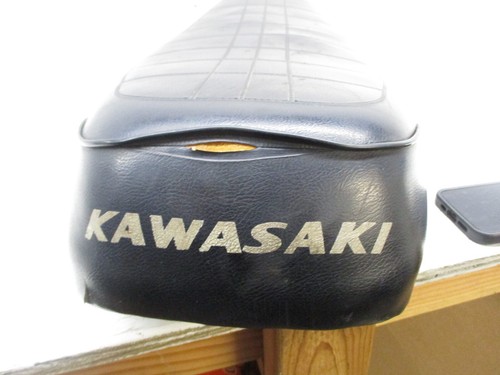 1974-1977 Kawasaki KZ 400 D and 75-77 KZ 400 S used Seat 53001-106 - Picture 7 of 12