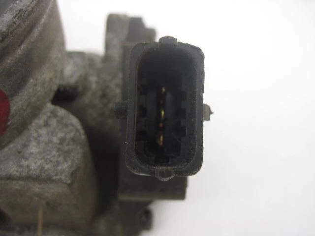 CUERPO ACELERADOR HYUNDAI ELANTRA TIBURON 2001 01 02 03 825930 Foto 2 de 4