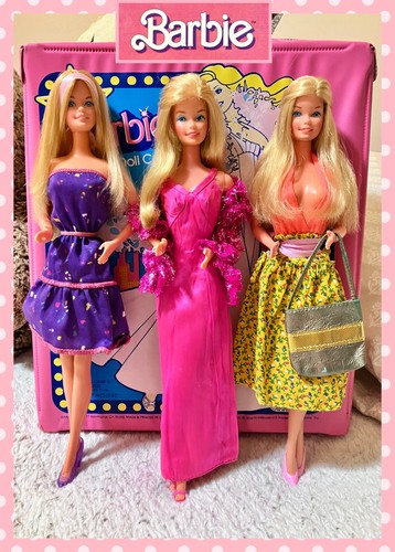 Collection Of Gorgeous Vintage 1977 SuperStar Barbie Dolls With Case