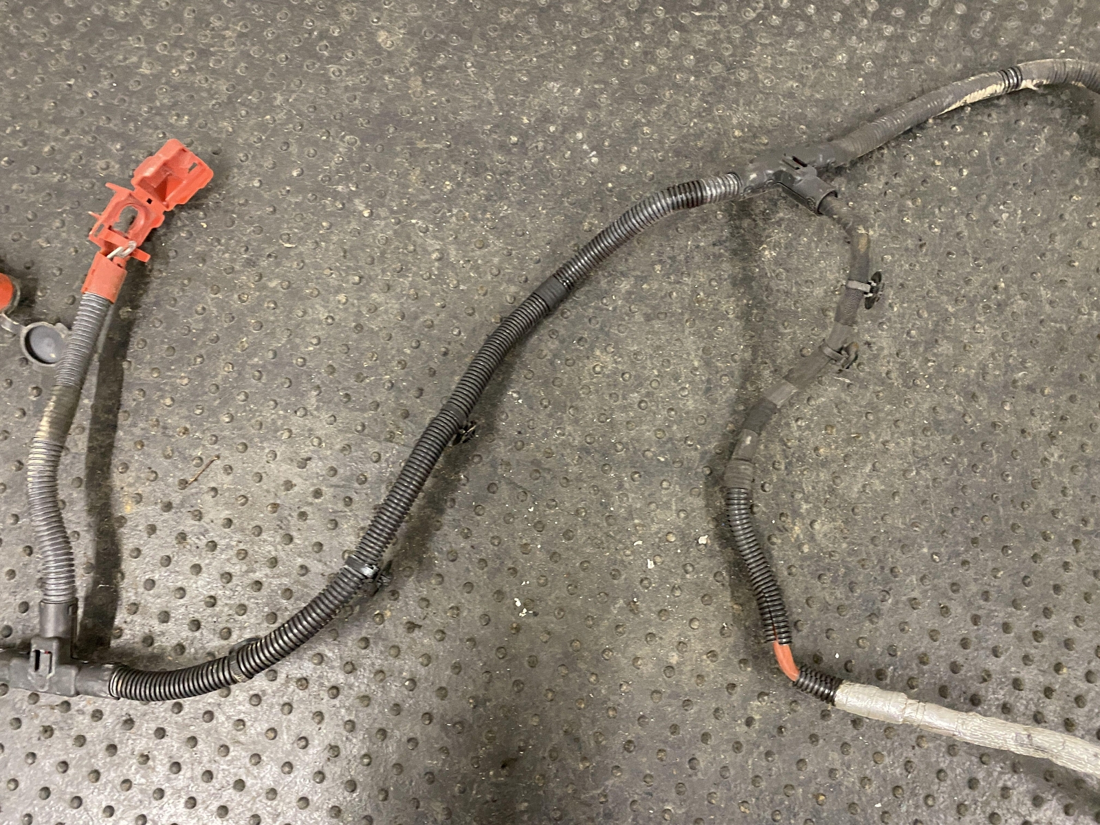 14-17 MASERATI GHIBLI Alternator Starter Motor Cable Wire 307119