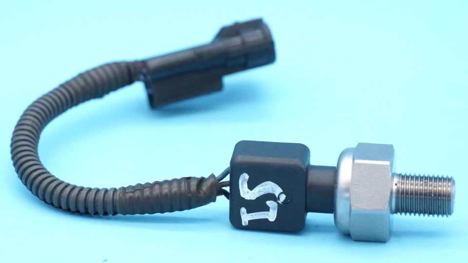 Lexus IS250 IS350 XE20 GS S190 Model Fuel Pressure Sensor GENUINE 89458-30010/11 - Image 3 of 4