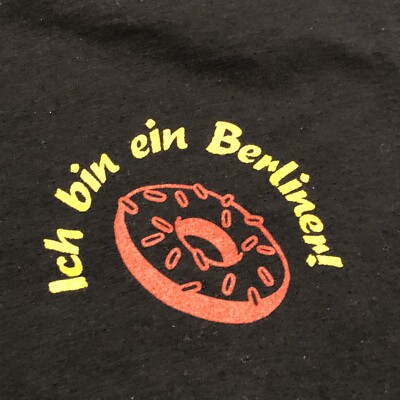 Ich bin Ein Berliner donut doughnut black long sleeve mens jfk joke shirt m